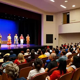 teatro-perto-de-mim-surpreenda-se-com-as-opcoes-incriveis